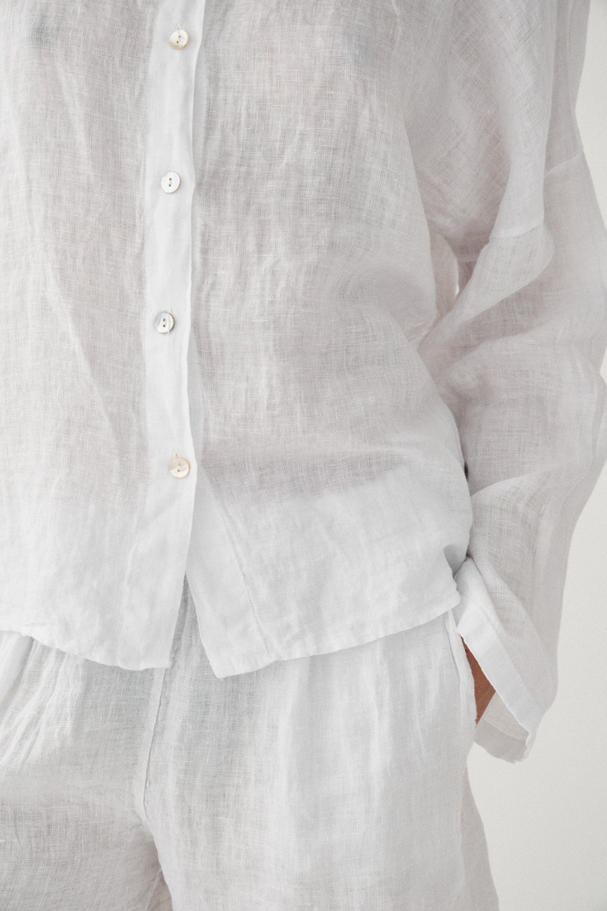 Layne Linen Shorts White - Image 4